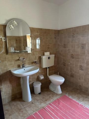 Casa Do Adro Bed and Breakfast Soajo Esterno foto